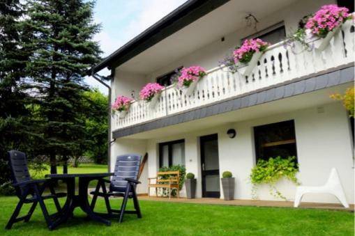 Appartamento Landhaus Zur Linde Winterberg Esterno foto